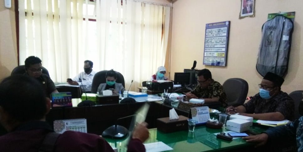 Hering di ruang Komisi C DPRD dengan PT Pertamina EP Aset 4 Flied Sukowati/jarwati,